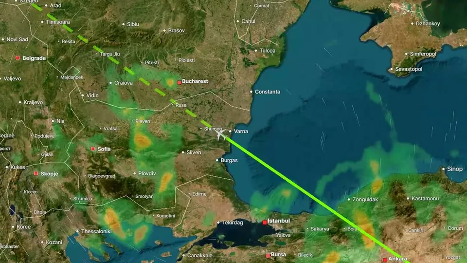Infinite Aeroshow 2D moving map with the weather radar and winds aloft layers over the Black Sea, following a flight from Doha to Frankfurt